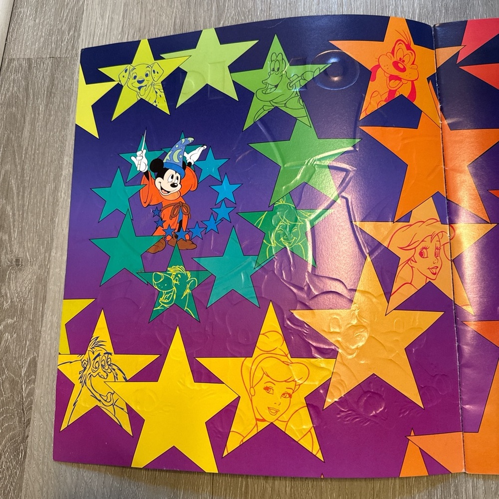 Vintage 2000 Feld Entertainment Disney on Ice Official Program - Picture 4 of 6